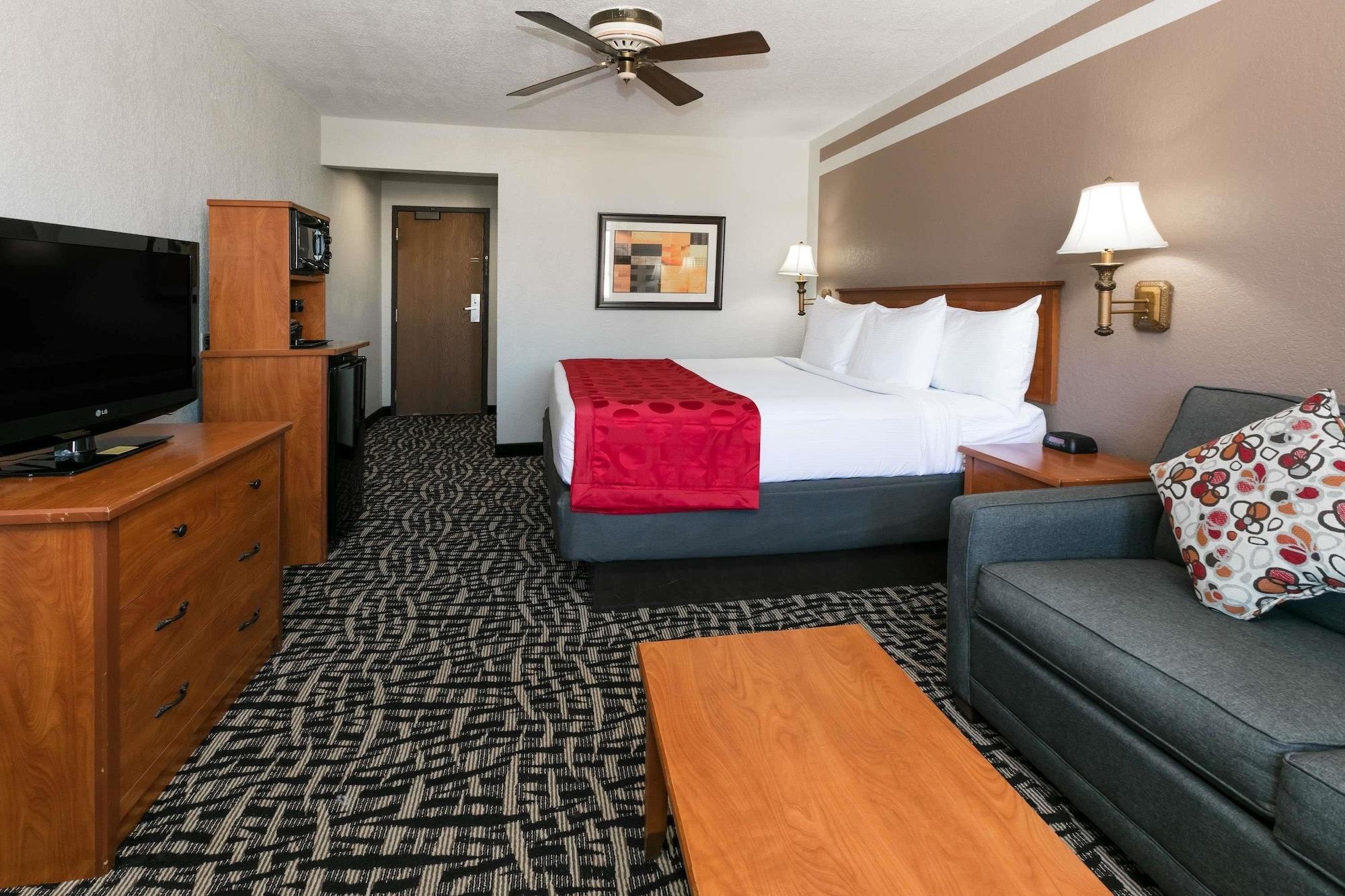 Ramada By Wyndham Oklahoma City Airport North Eksteriør billede