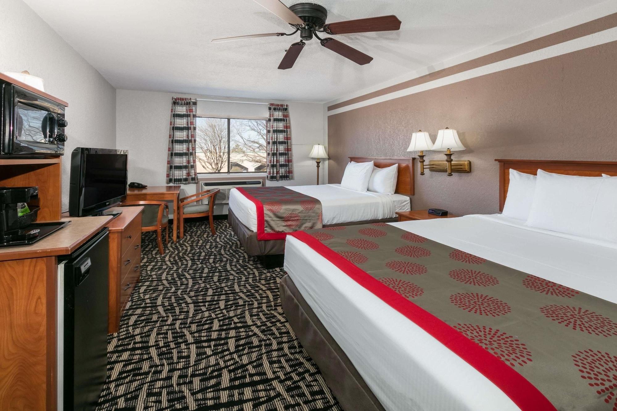Ramada By Wyndham Oklahoma City Airport North Eksteriør billede