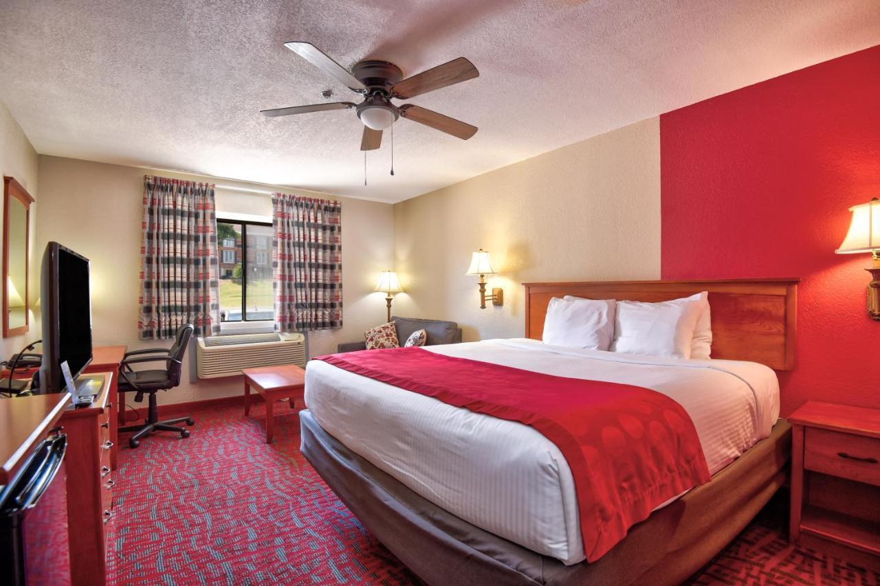 Ramada By Wyndham Oklahoma City Airport North Eksteriør billede