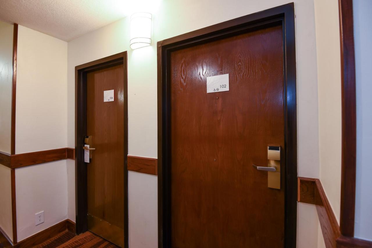 Ramada By Wyndham Oklahoma City Airport North Eksteriør billede