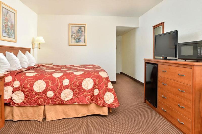 Ramada By Wyndham Oklahoma City Airport North Eksteriør billede